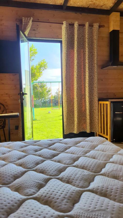 Room With Private Garden ชโคเดอร์ ภายนอก รูปภาพ