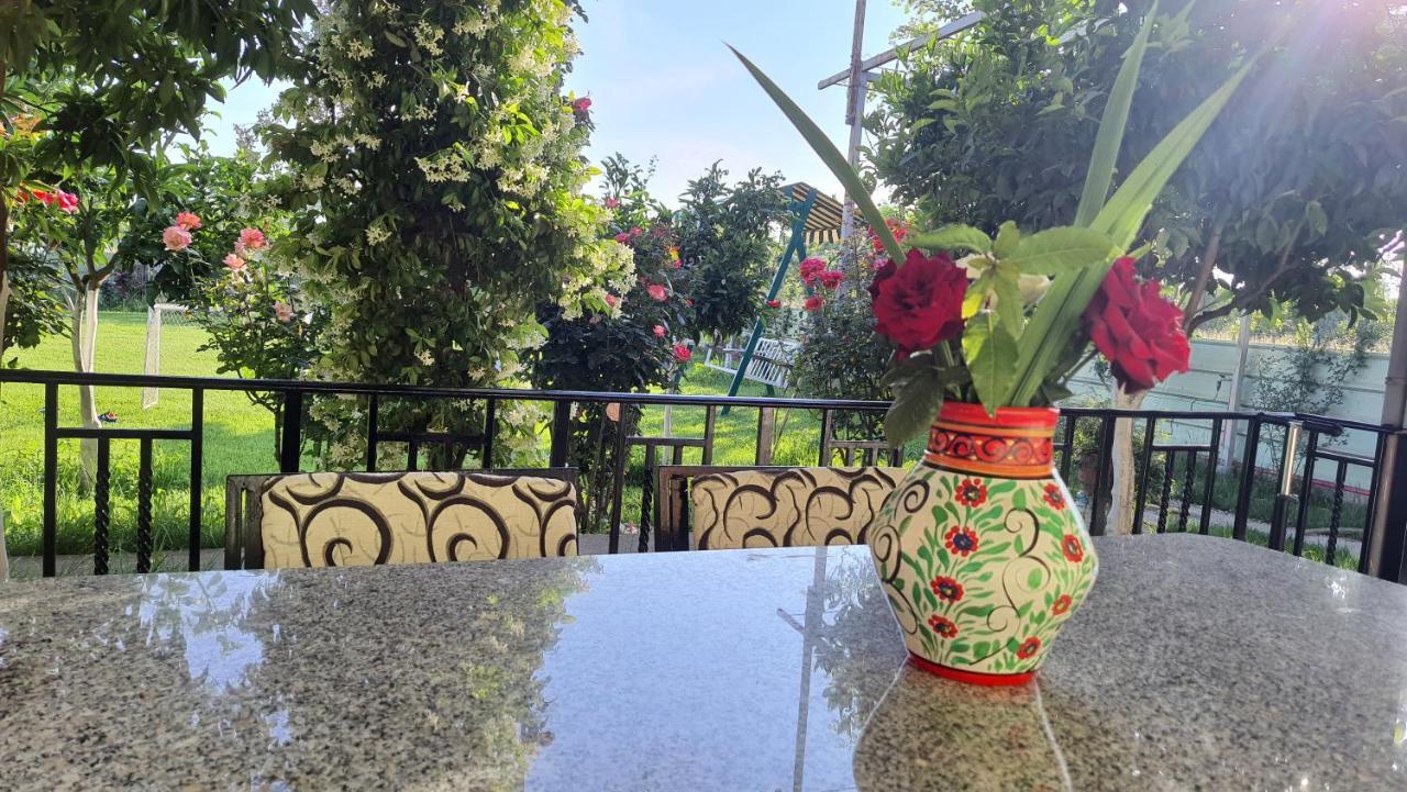 Room With Private Garden ชโคเดอร์ ภายนอก รูปภาพ